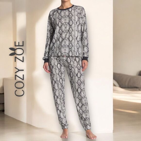COZY ZOE Women’s Python Printed Top & Pajama Pants 2 Piece Pajama Set in Size L - Picture 1 of 3